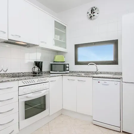 Playa Blanca Sleeps 6 Pool Air Con Wifi *