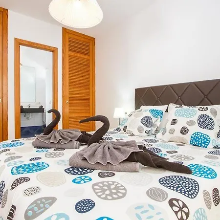 Playa Blanca Sleeps 6 Pool Air Con Wifi *