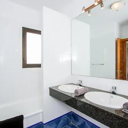 Playa Blanca Sleeps 6 Pool Air Con Wifi Playa Blanca (Lanzarote)